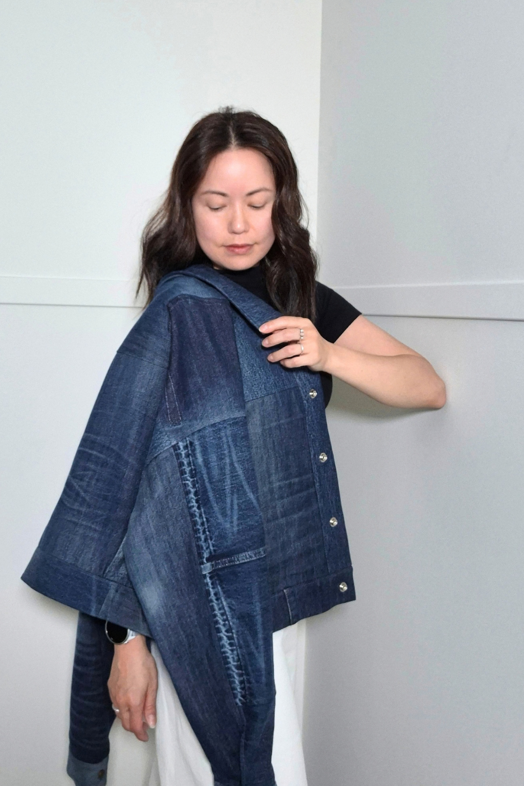 Upcycled denim jacket by September Archive Apparel. Canadian made denim jacket. One of a kind cropped denim jacket made in Vancouver, Canada. Photographed by Sheila Wong.