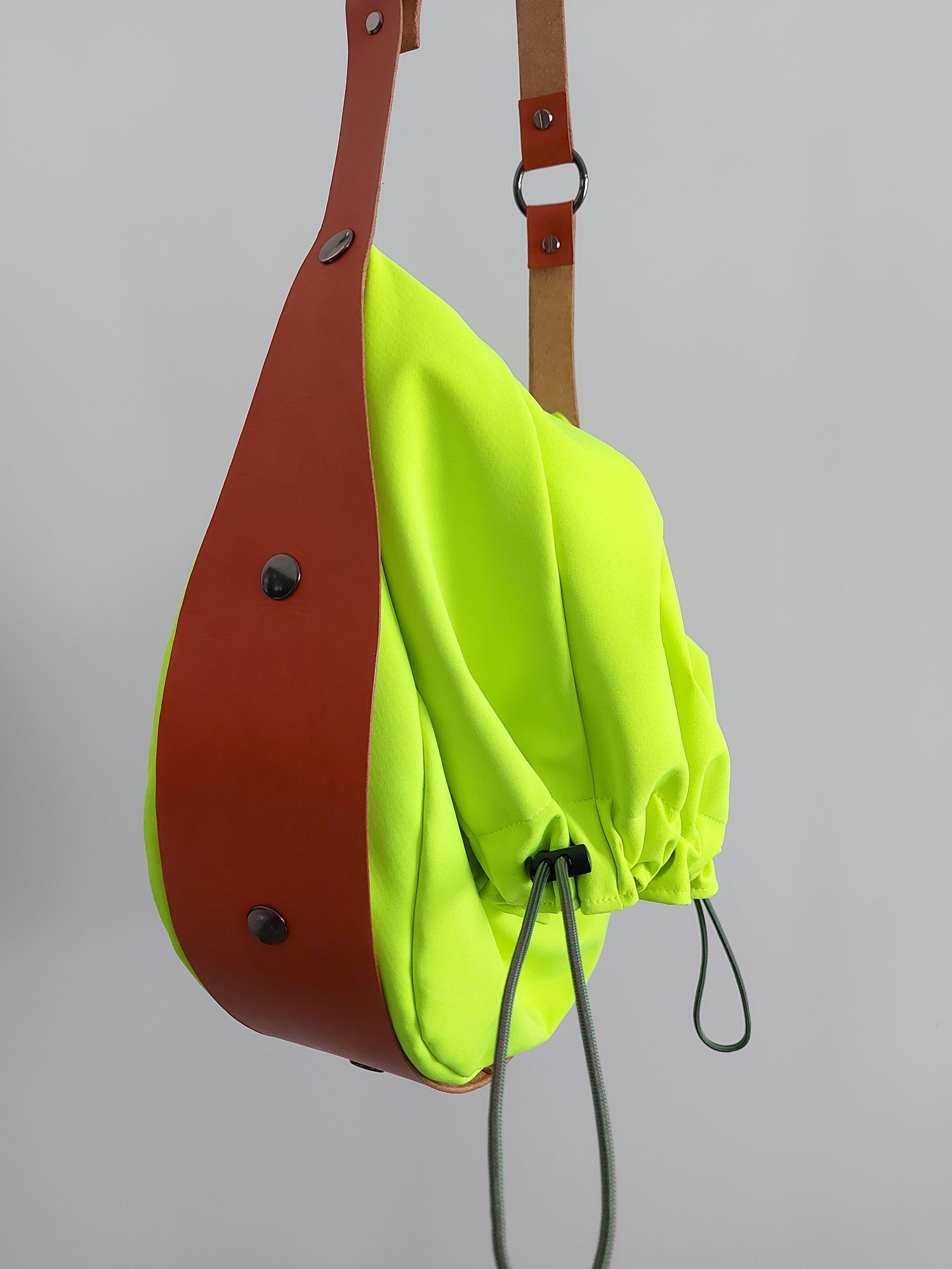Carryall City Sling