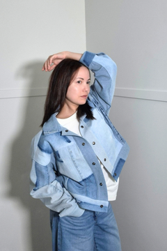 Upcycled denim jacket by September Archive Apparel. Canadian made denim jacket. One of a kind cropped denim jacket made in Vancouver, Canada. Photographed by Sheila Wong. 
